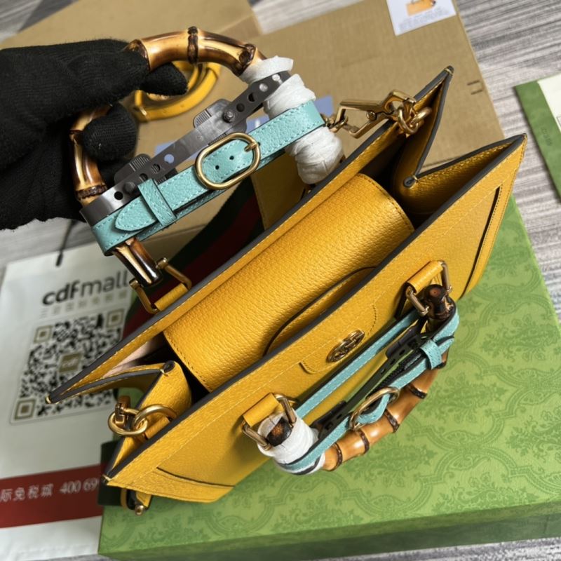 Gvc*1 tote bags